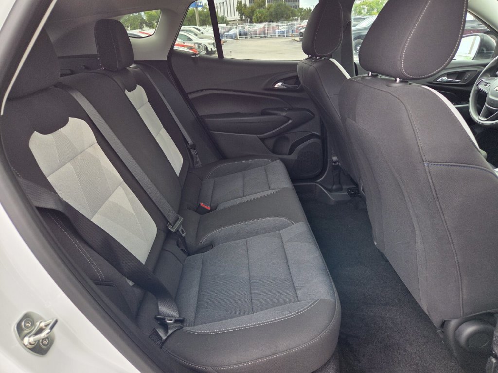 Used 2024 Chevrolet Trax LS FWD image 13