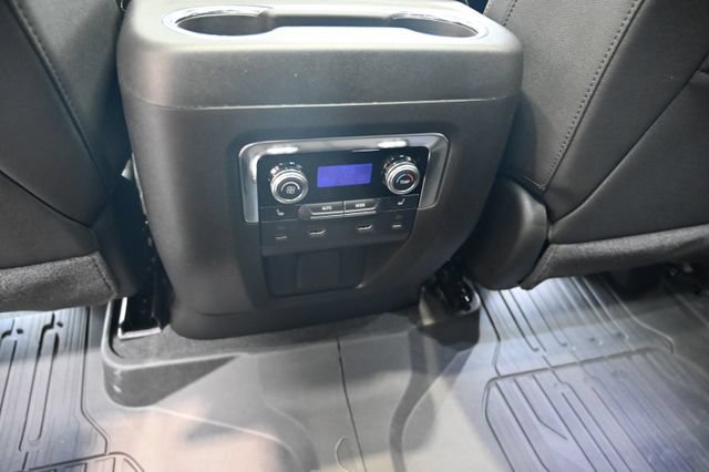 New 2026 GMC Yukon XL Elevation w/ Elevation Premium Package AWD/4WD image 27