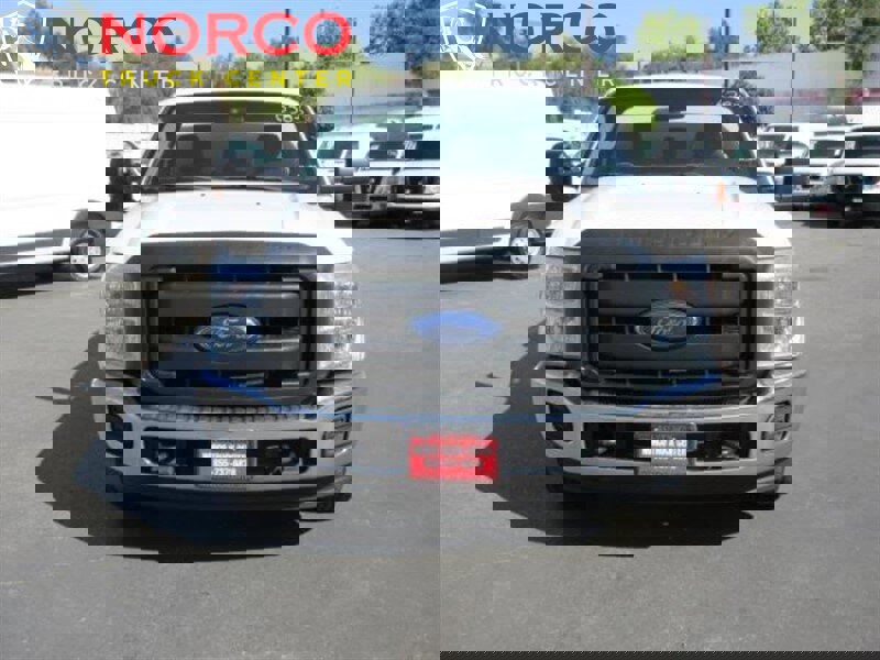 Used 2016 Ford F250 XL w/ Power Equipment Group image 4