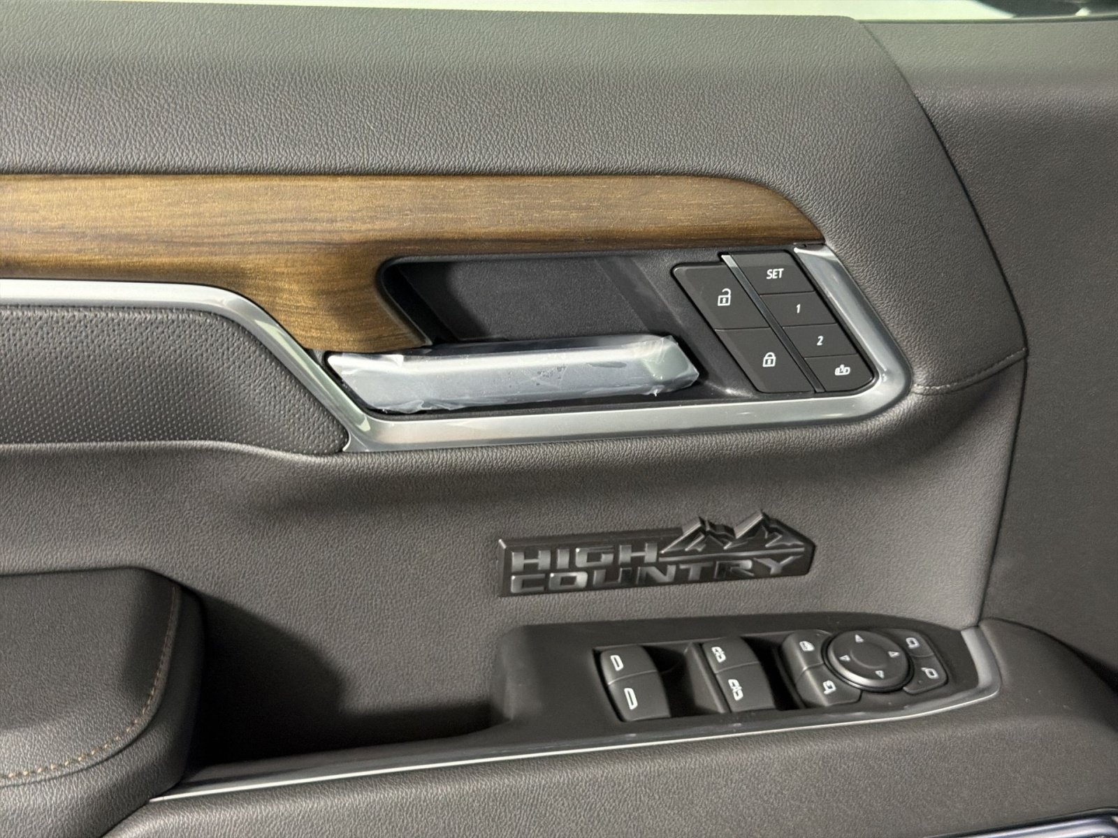 New 2026 Chevrolet Silverado 1500 High Country AWD/4WD image 15