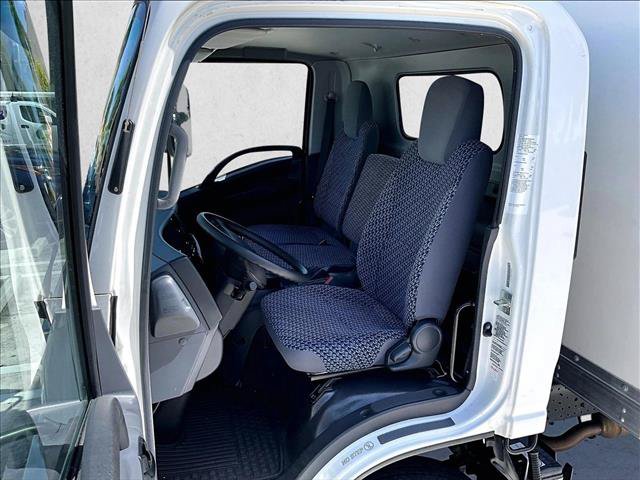 Used 2024 Chevrolet Low Cab Forward RWD image 23