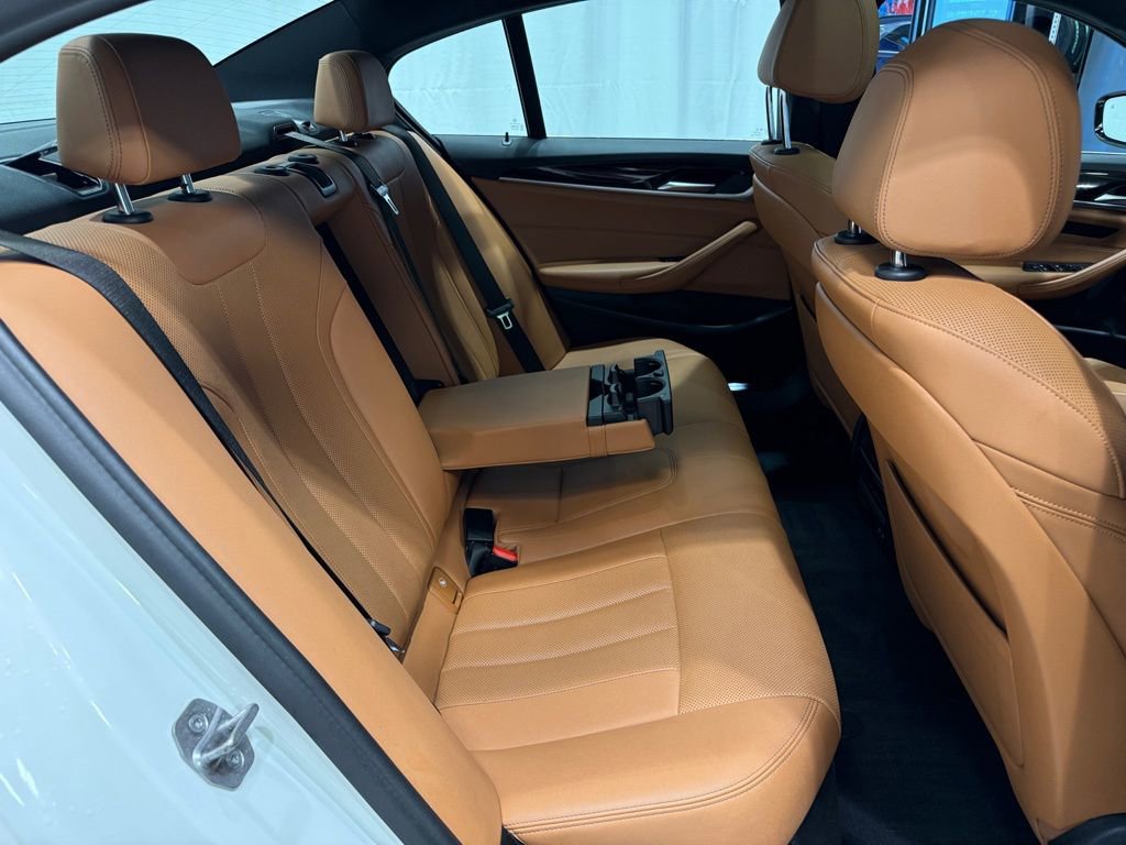 Certified 2022 BMW 540i xDrive w/ Convenience Package image 28