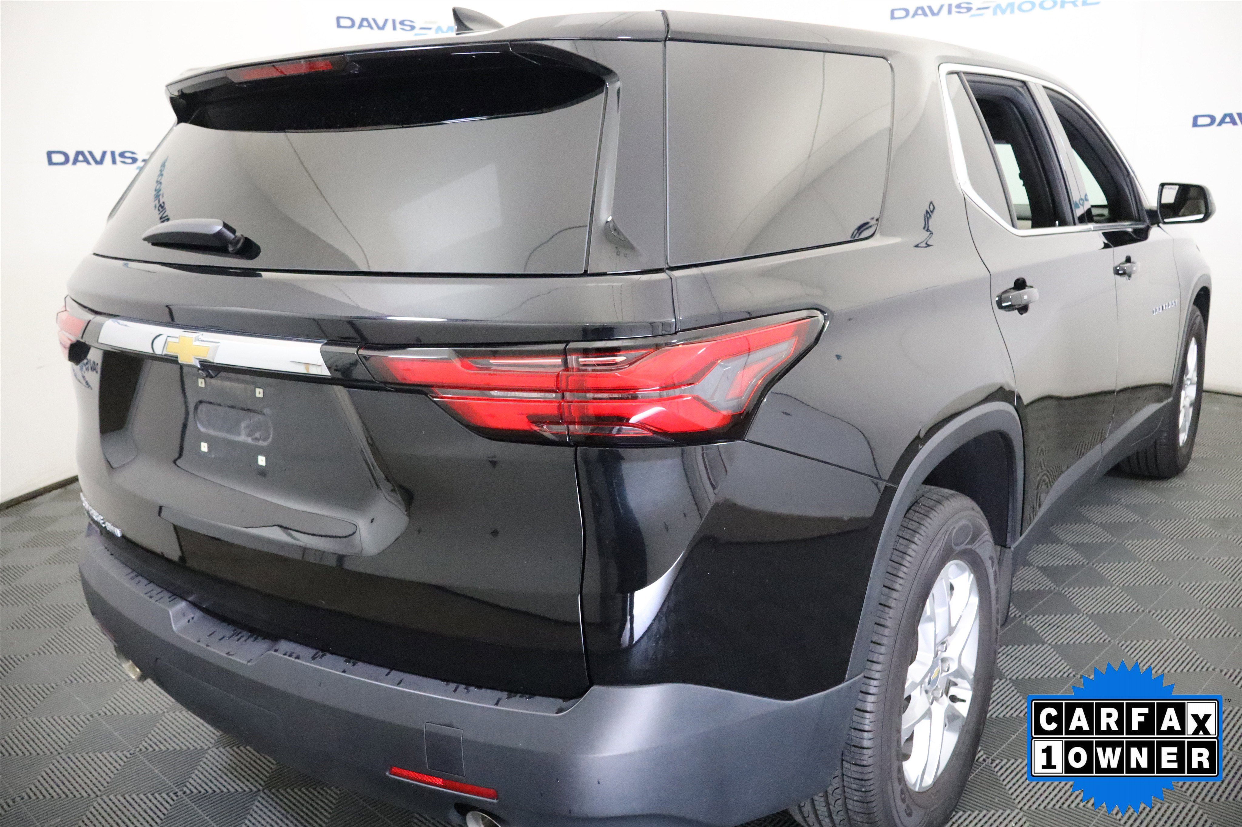 Used 2022 Chevrolet Traverse LS AWD/4WD image 6