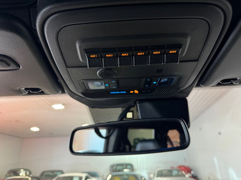 Used 2022 Ford Bronco Wildtrak image 38