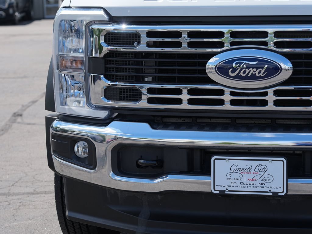 Used 2025 Ford F550 4x4 Crew Cab image 9