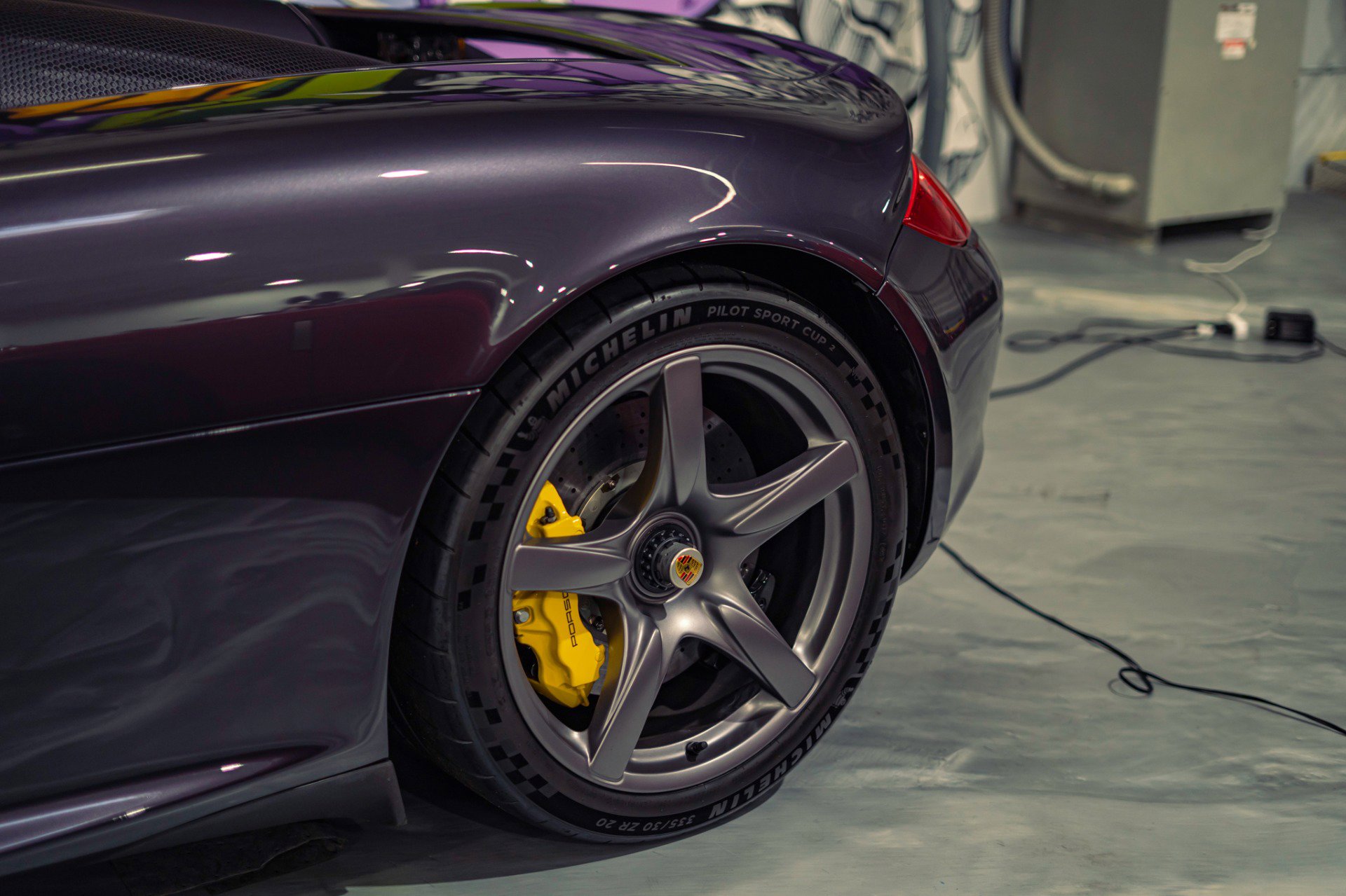 Used 2005 Porsche Carrera GT RWD image 14