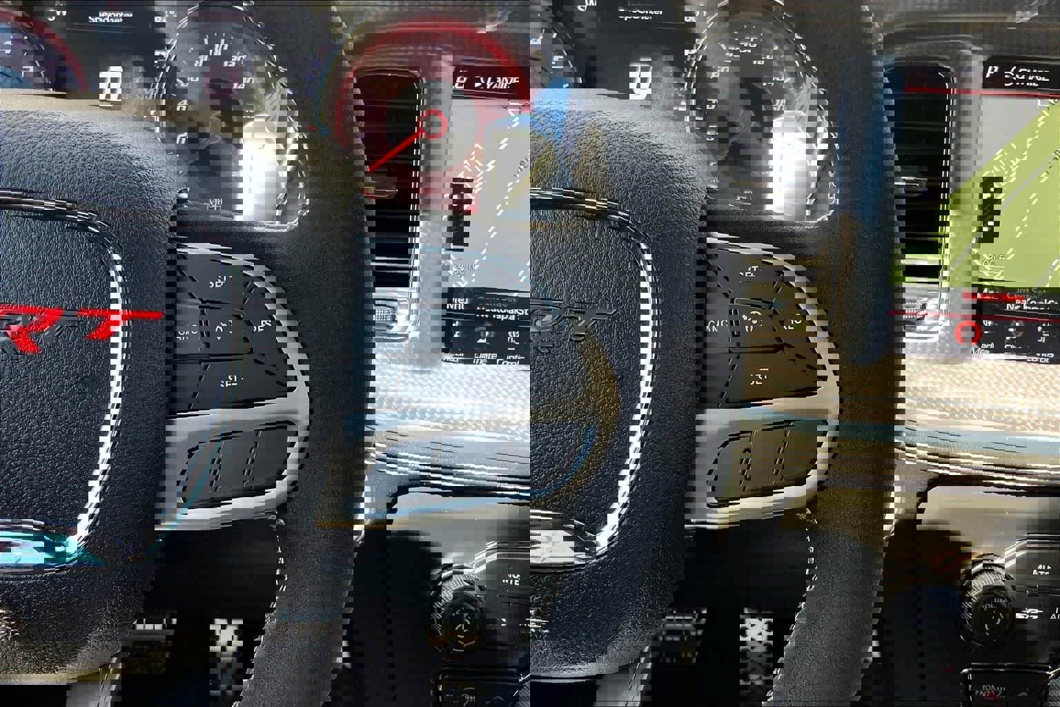 Used 2020 Dodge Charger SRT Hellcat w/ Harman/Kardon Audio Group image 25