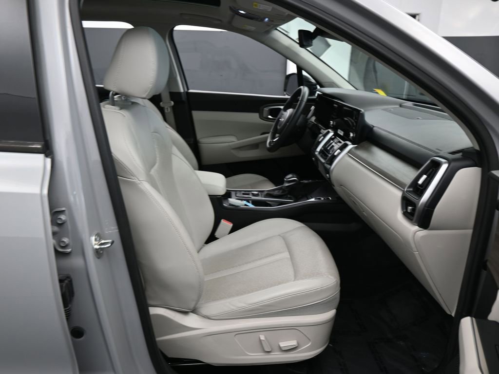Used 2023 Kia Sorento X-Line EX image 44