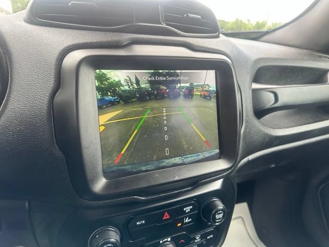 Used 2022 Jeep Renegade Altitude w/ Convenience Group AWD/4WD image 28