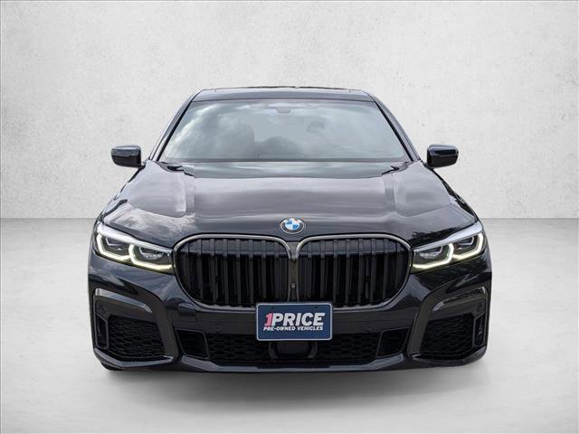 Used 2020 BMW 750i xDrive AWD/4WD image 2