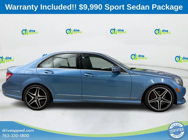 Used 2011 Mercedes-Benz C 300 4MATIC Sedan image 4