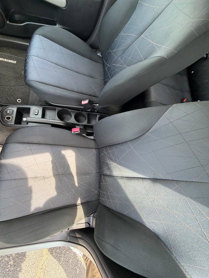 Used 2013 MAZDA MAZDA2 Sport image 11