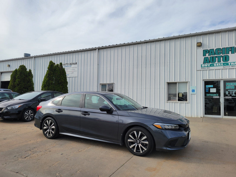 Used 2023 Honda Civic EX image 9