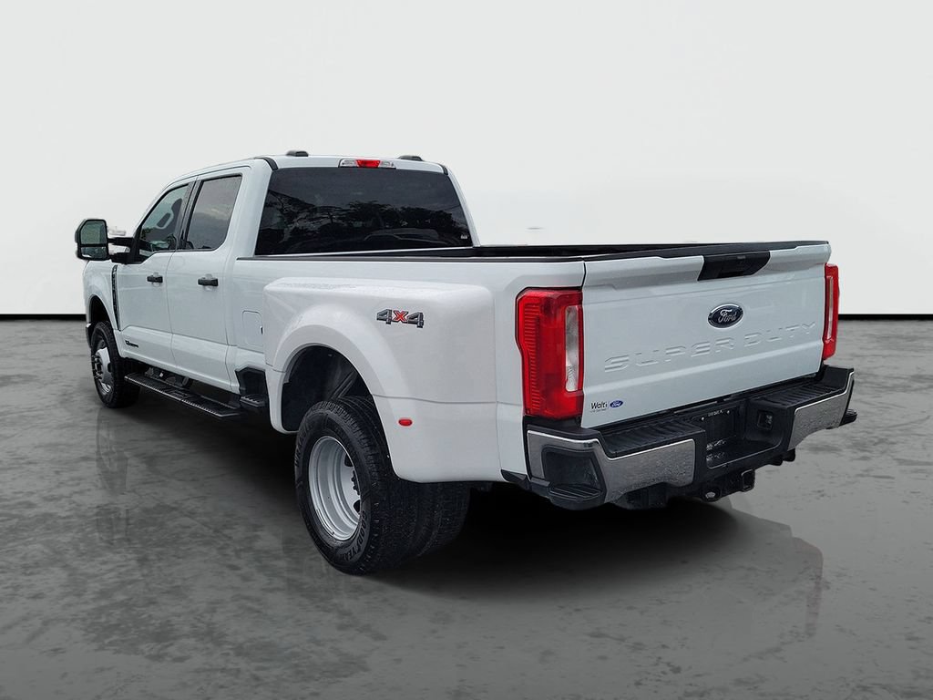 Used 2026 Ford F350 XLT AWD/4WD image 3