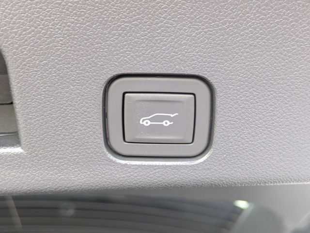 Used 2025 Buick Enclave Preferred FWD image 32