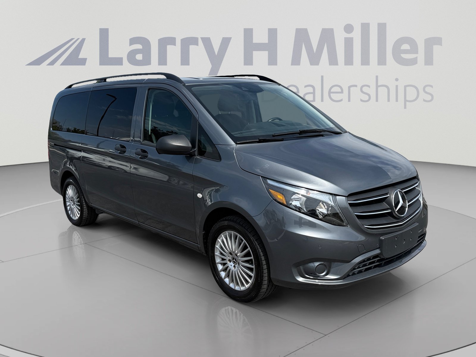 Used 2023 Mercedes-Benz Metris Passenger image 7