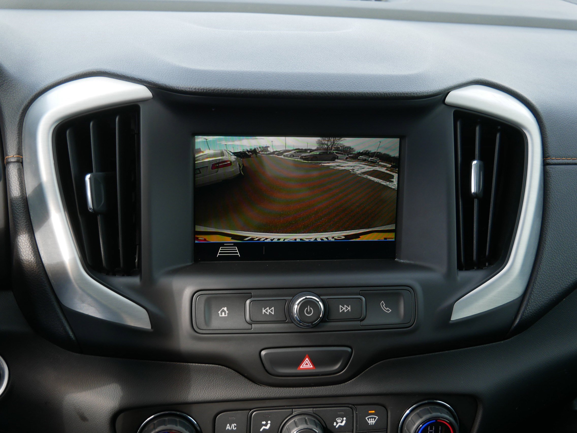 Used 2018 GMC Terrain SLE w/ Driver Convenience Package image 32