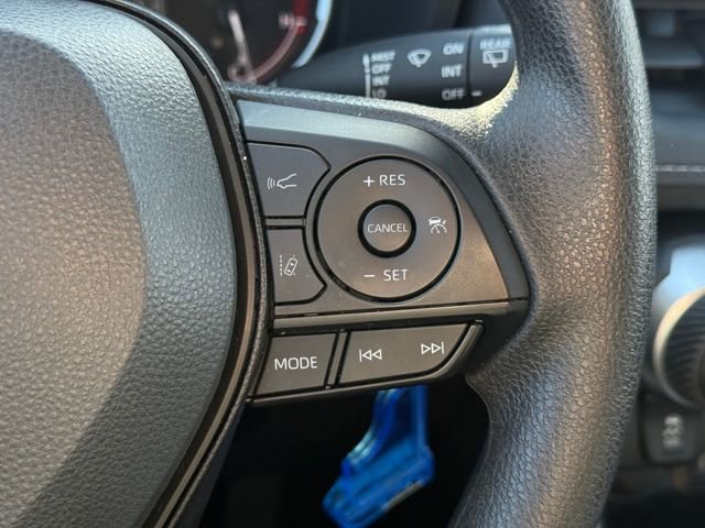 Used 2025 Toyota RAV4 LE image 27