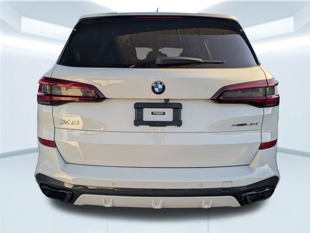 Used 2022 BMW X5 sDrive40i w/ M Sport Package image 3
