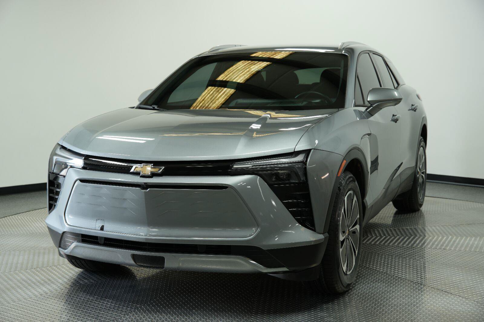 Certified 2024 Chevrolet Blazer EV LT AWD/4WD image 4