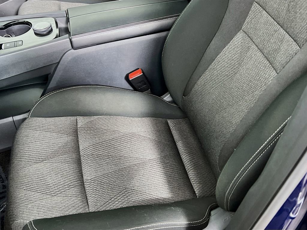 Used 2024 Nissan Rogue SV image 17