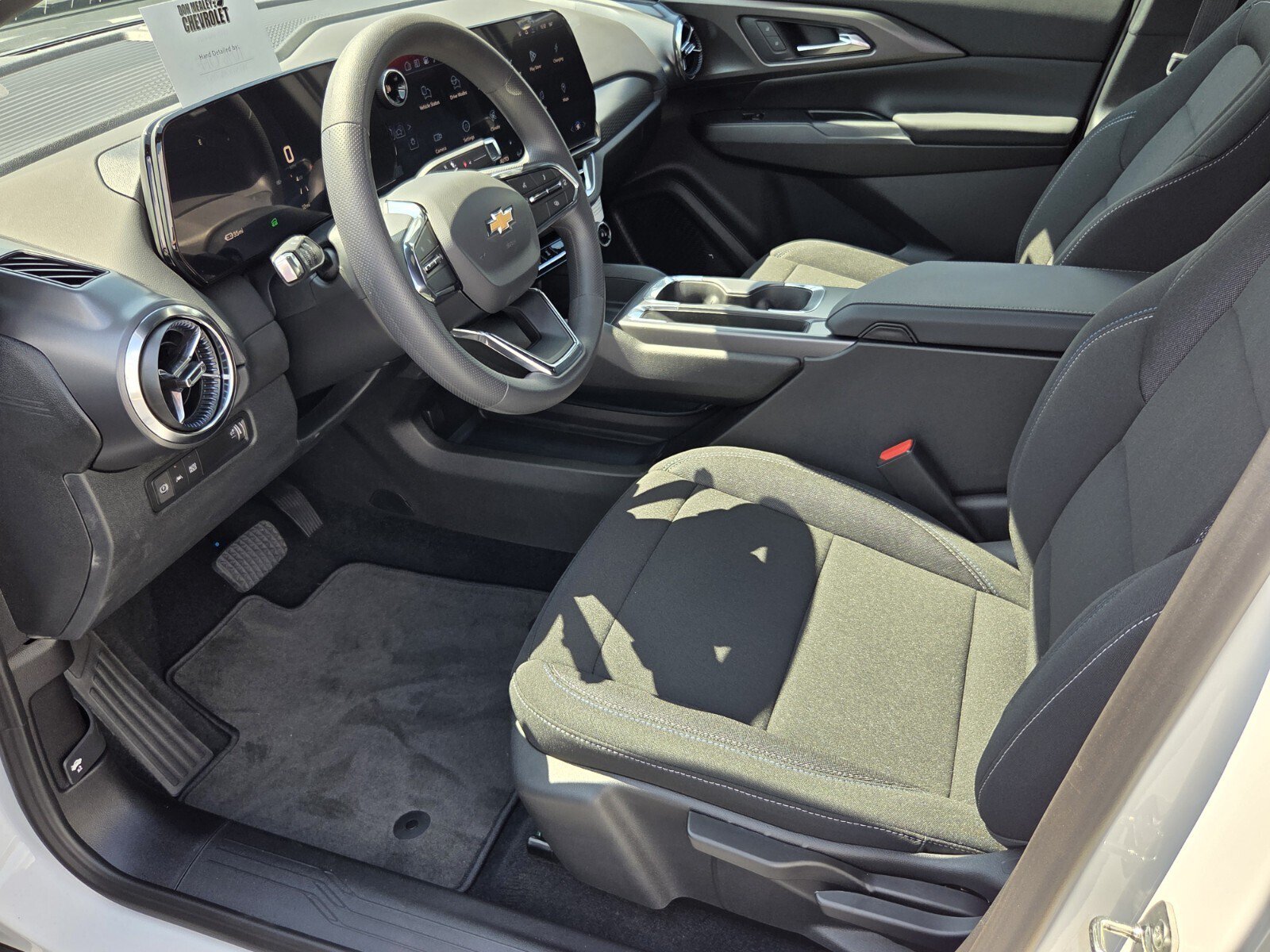 New 2026 Chevrolet Equinox EV LT FWD image 5