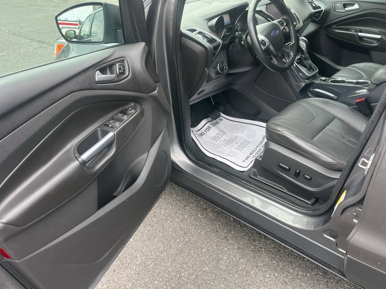 Used 2013 Ford Escape Titanium w/ Parking Technology Pkg AWD/4WD image 13