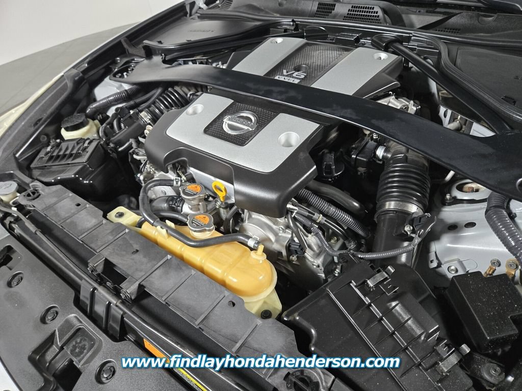Used 2013 Nissan 370Z Touring w/ Sport Pkg RWD image 22
