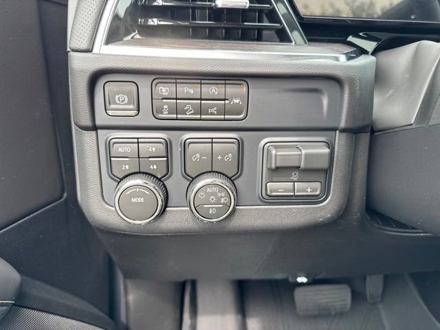 New 2026 Chevrolet Tahoe Premier w/ Sun And Tow Package AWD/4WD image 29