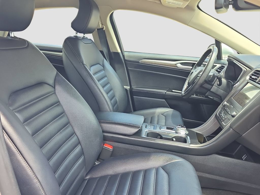 Used 2019 Ford Fusion SEL FWD image 20