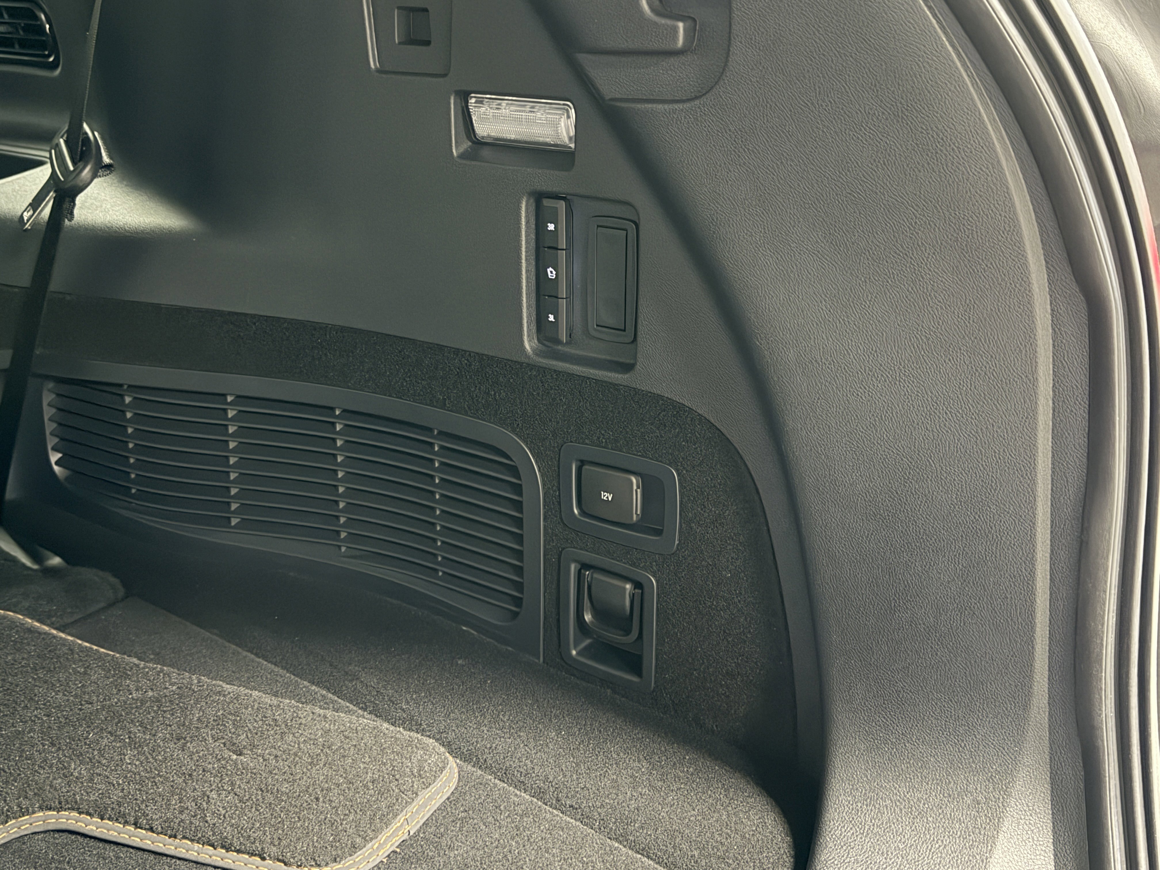 Used 2025 Lincoln Aviator Black Label w/ Black Label Special Edition image 28