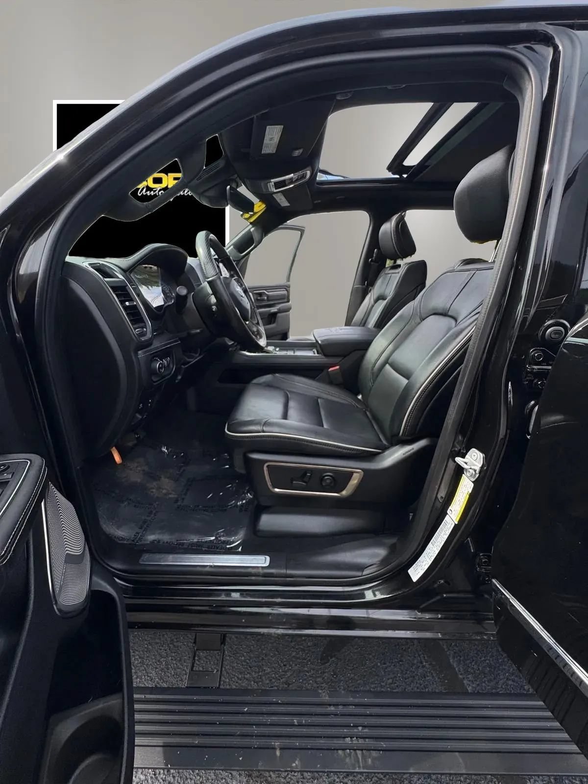 Used 2019 RAM 1500 Limited AWD/4WD image 9