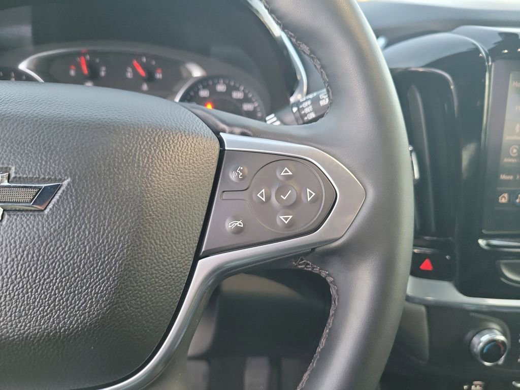Used 2023 Chevrolet Traverse RS image 20
