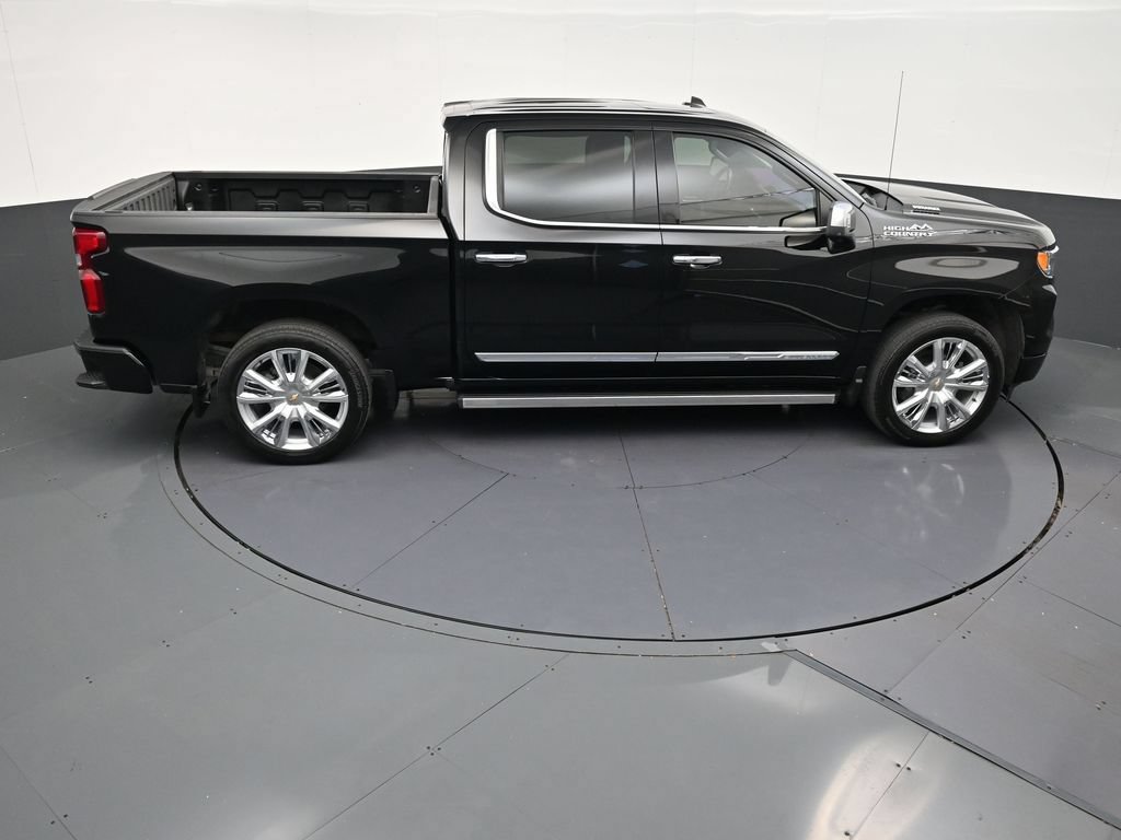 Used 2024 Chevrolet Silverado 1500 High Country AWD/4WD image 18