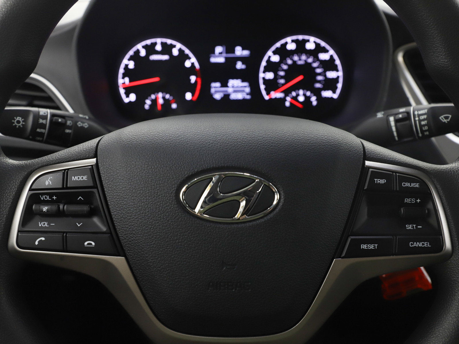 Used 2022 Hyundai Accent SEL image 25