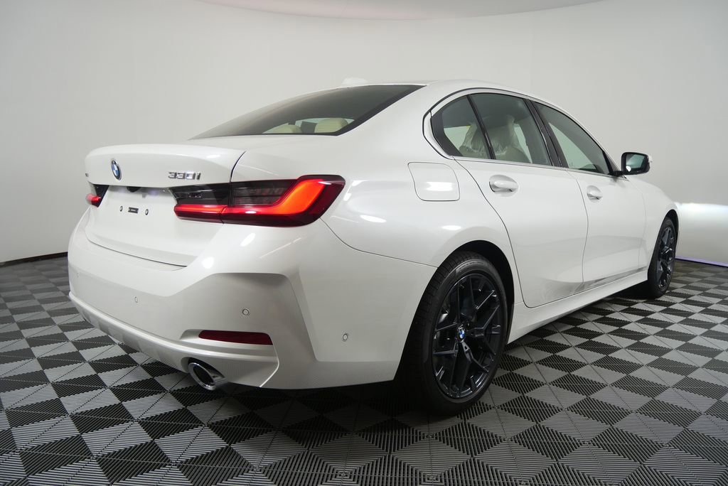 Certified 2026 BMW 330i xDrive Sedan w/ Premium Package AWD/4WD image 3