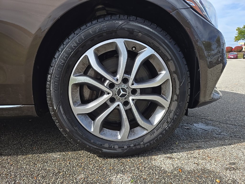 Used 2018 Mercedes-Benz C 300 4MATIC Sedan image 11