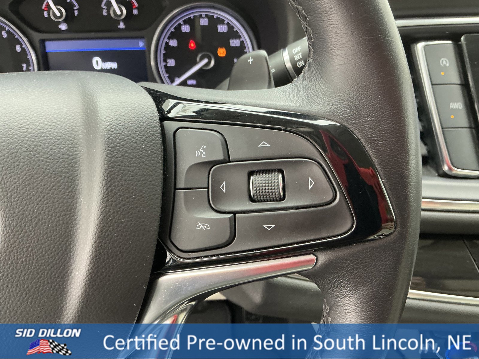 Used 2023 Buick Enclave Essence image 10