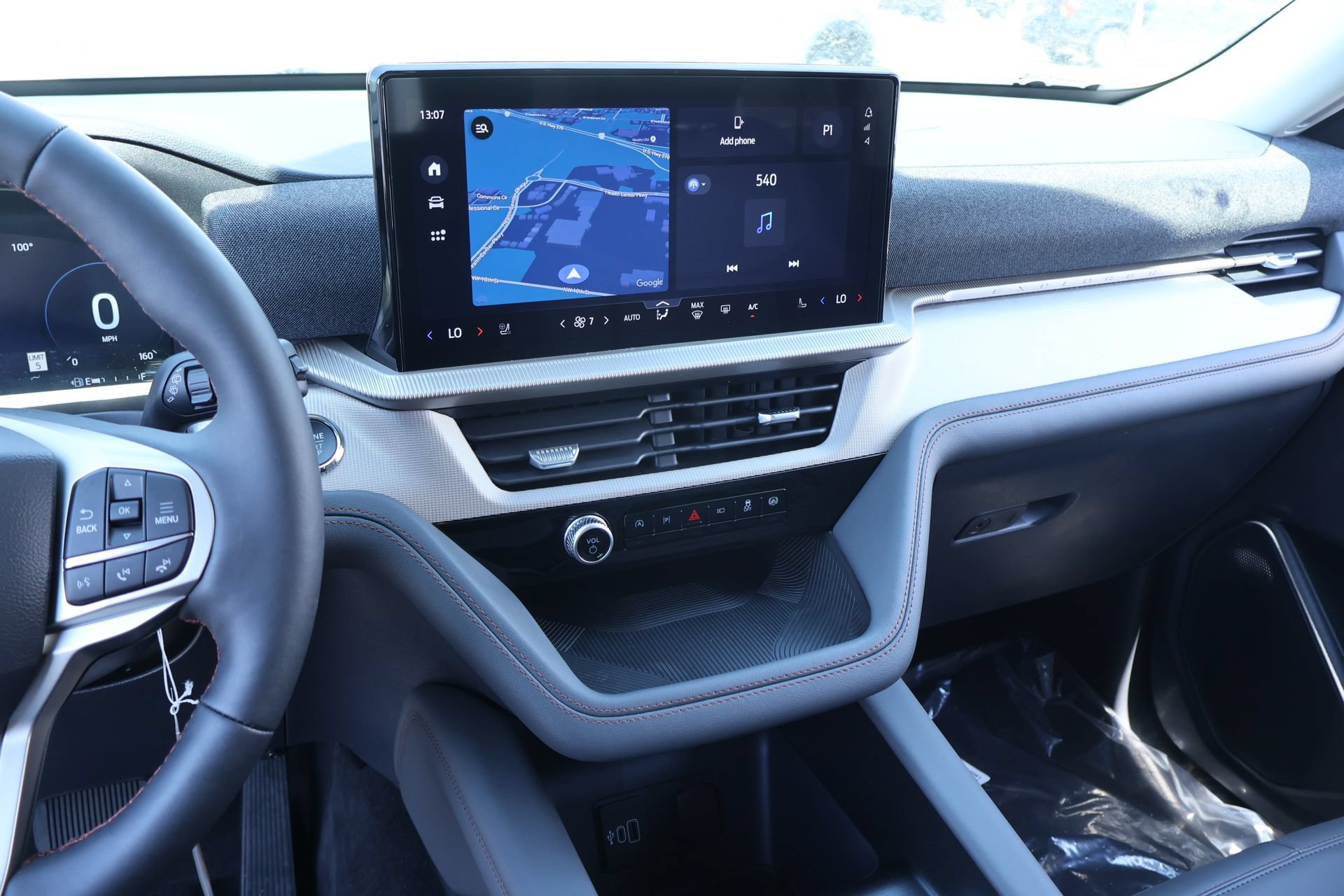 New 2026 Ford Explorer Active w/ Active Comfort Package AWD/4WD image 5