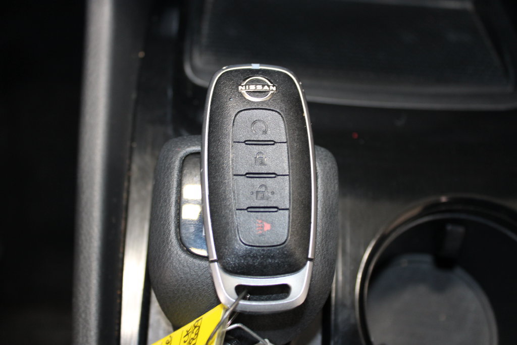 Used 2023 Nissan Rogue SV AWD/4WD image 47