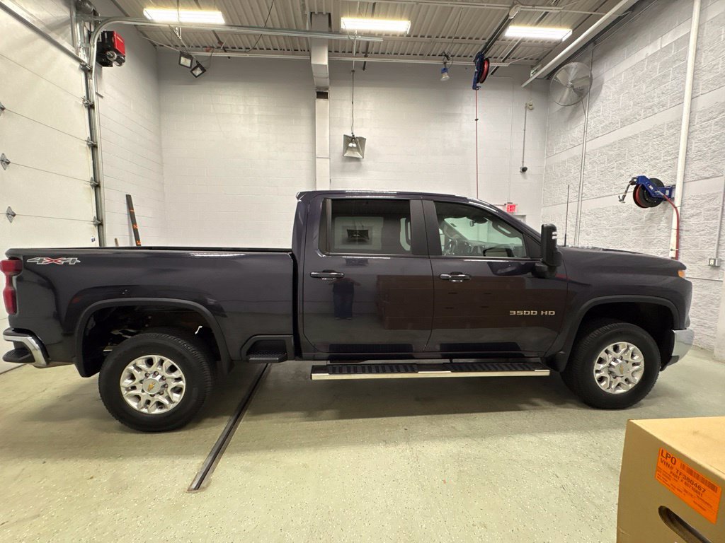 Certified 2024 Chevrolet Silverado 3500 LT w/ Convenience Package AWD/4WD image 3