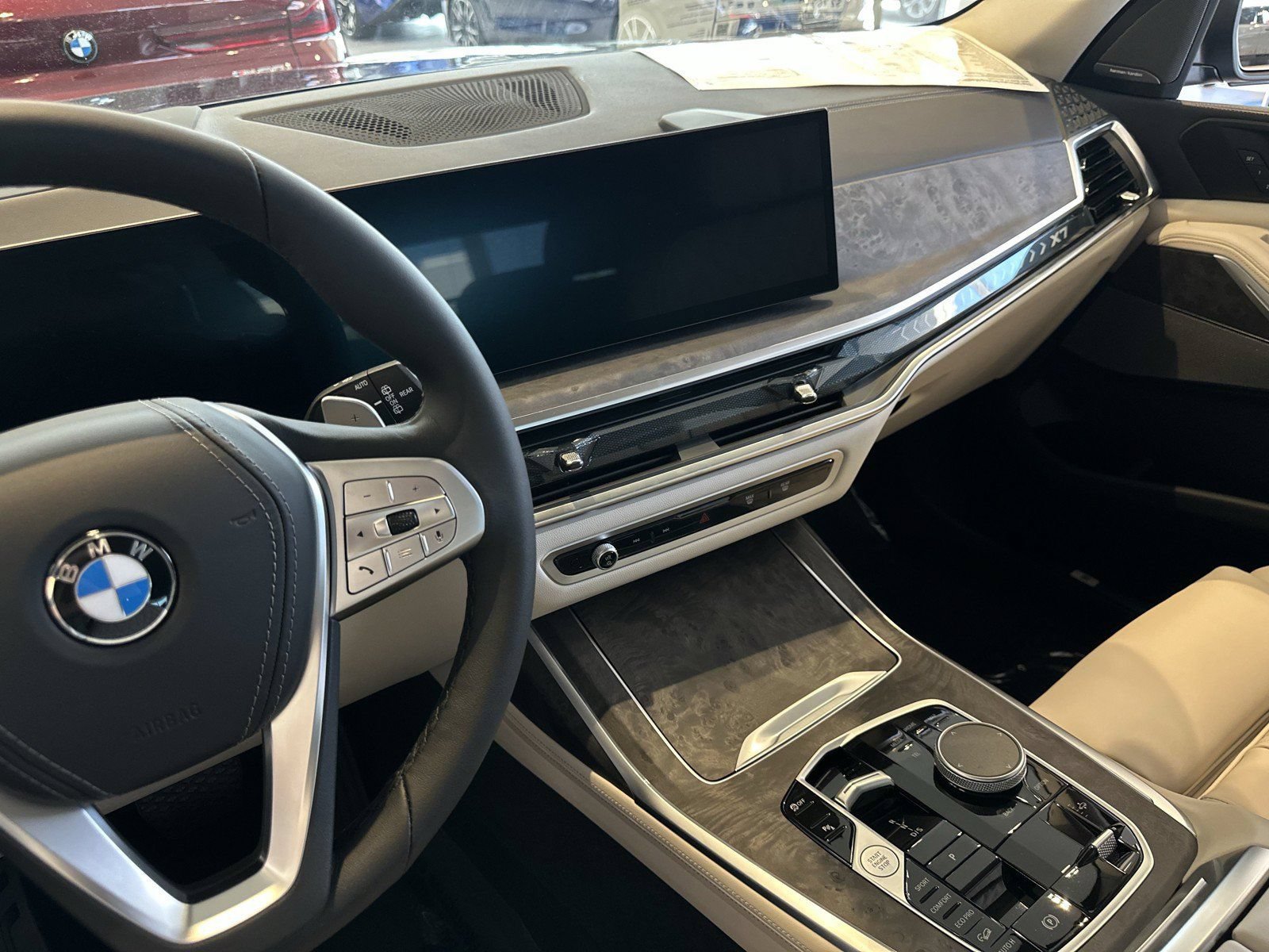 New 2027 BMW X7 xDrive40i w/ Premium Package AWD/4WD image 13