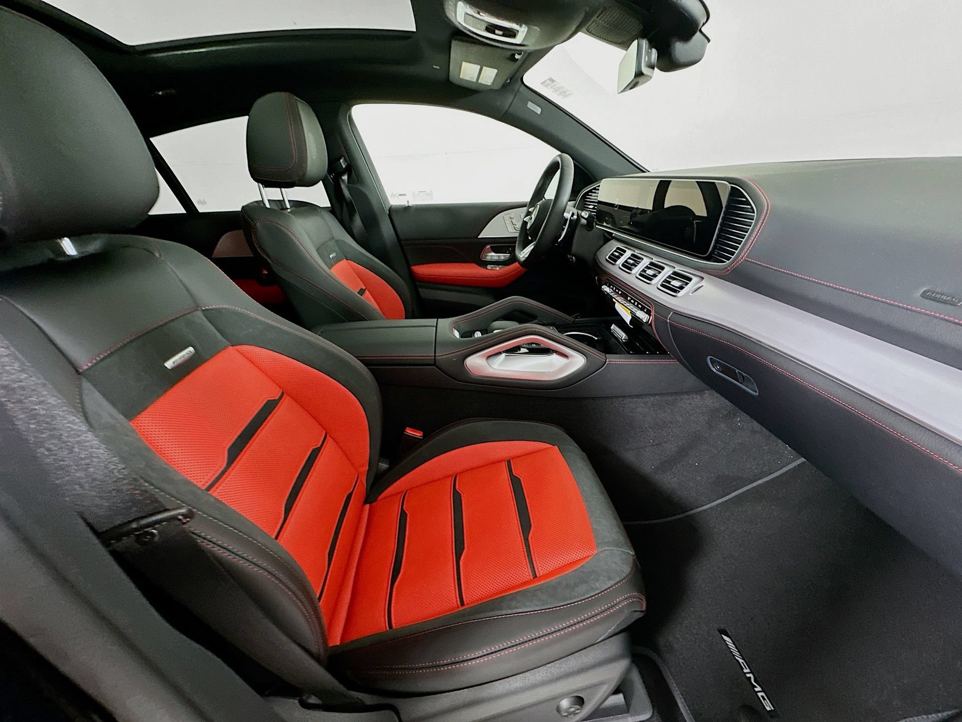 New 2026 Mercedes-Benz GLE 53 AMG 4MATIC Coupe image 30