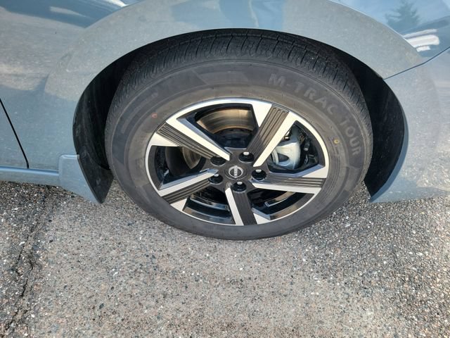 Used 2024 Nissan Sentra SV FWD image 6