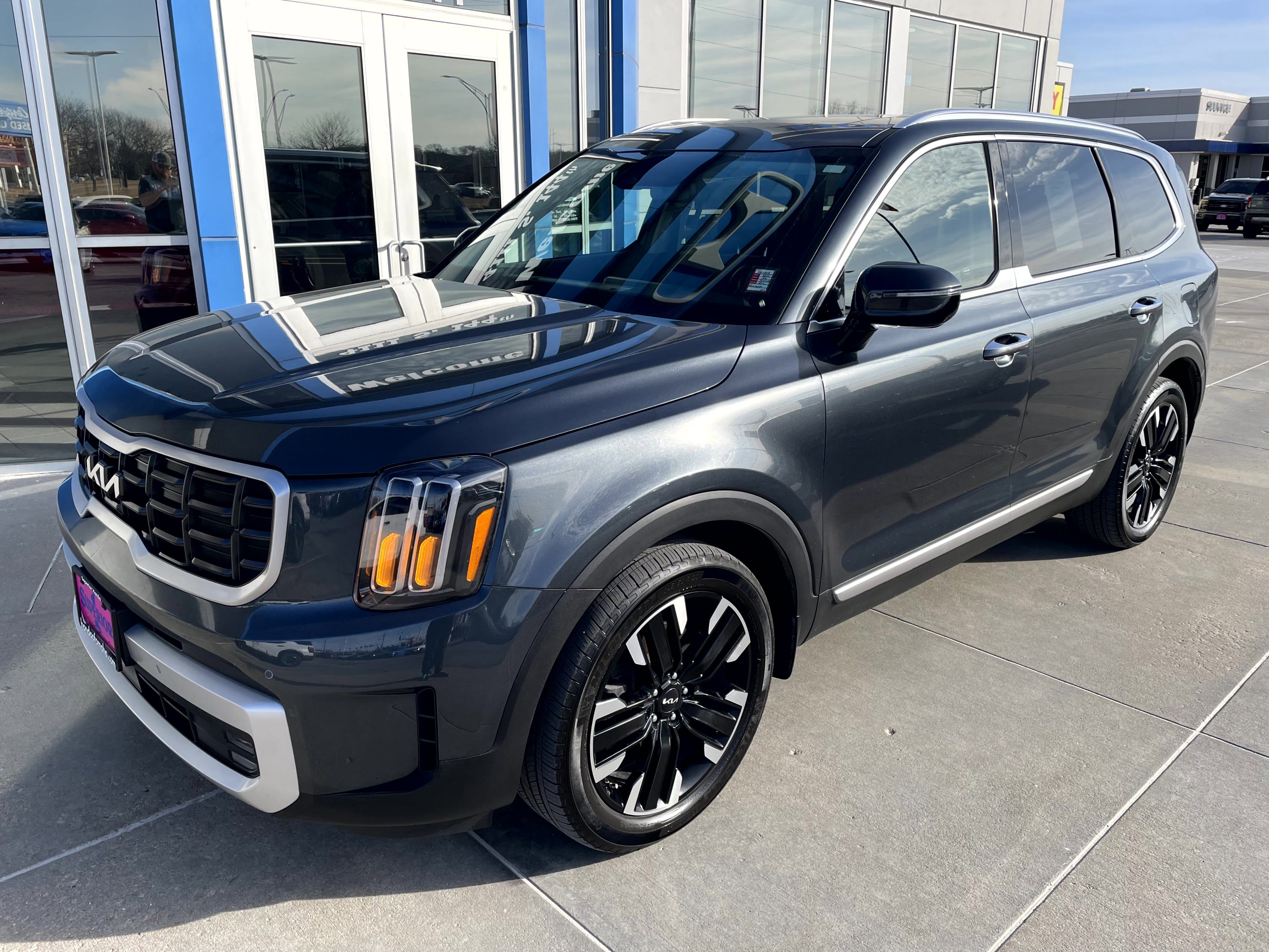 Used 2024 Kia Telluride SX AWD/4WD image 4