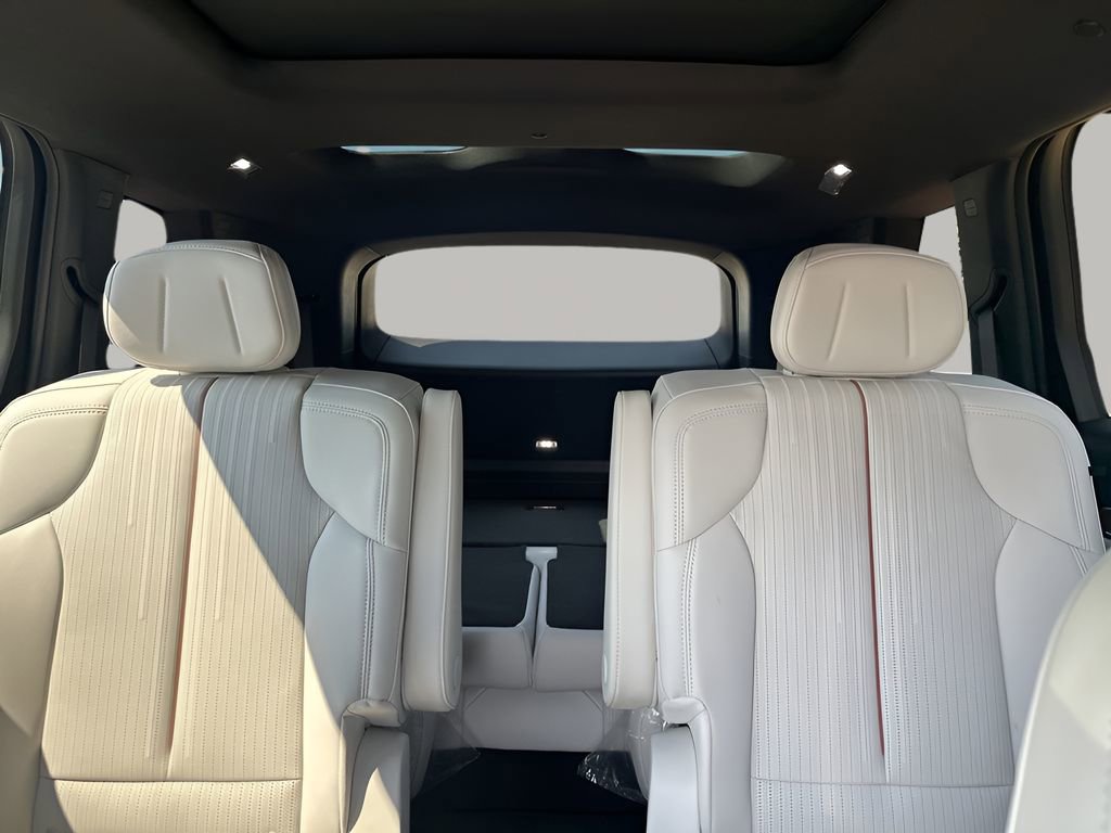 New 2026 Cadillac Vistiq Luxury image 34