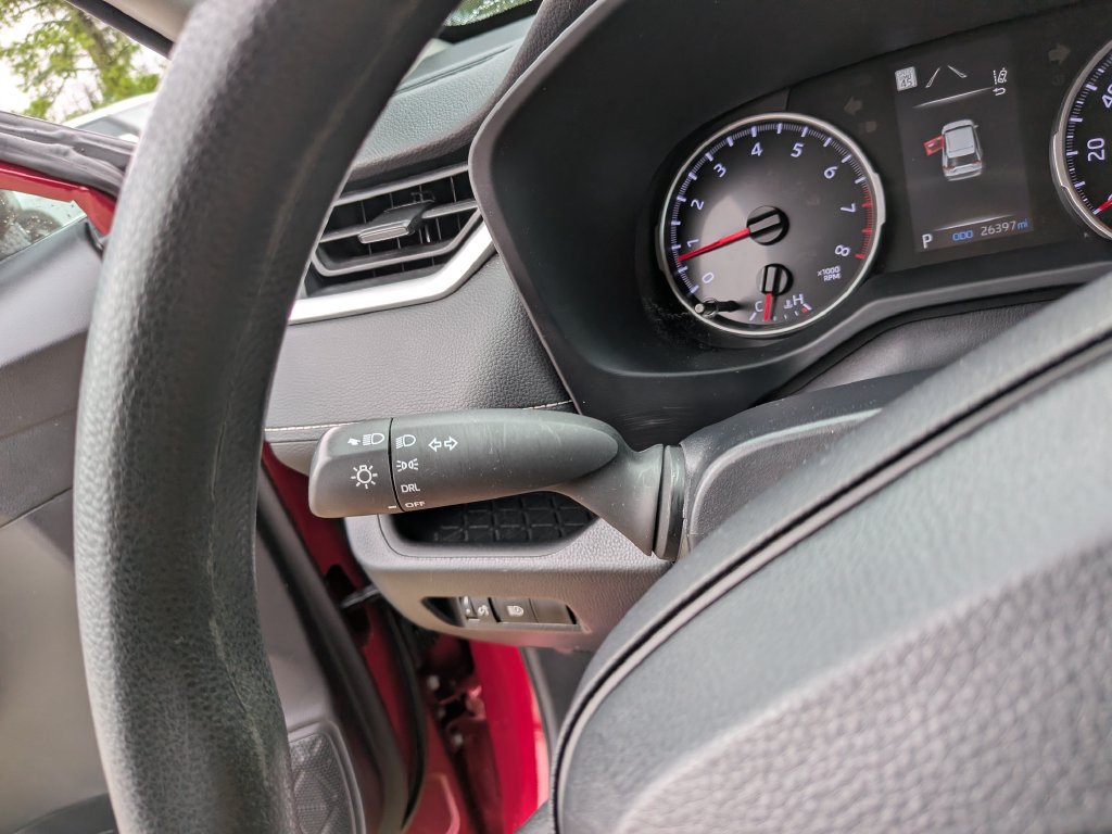 Used 2022 Toyota RAV4 LE FWD image 33
