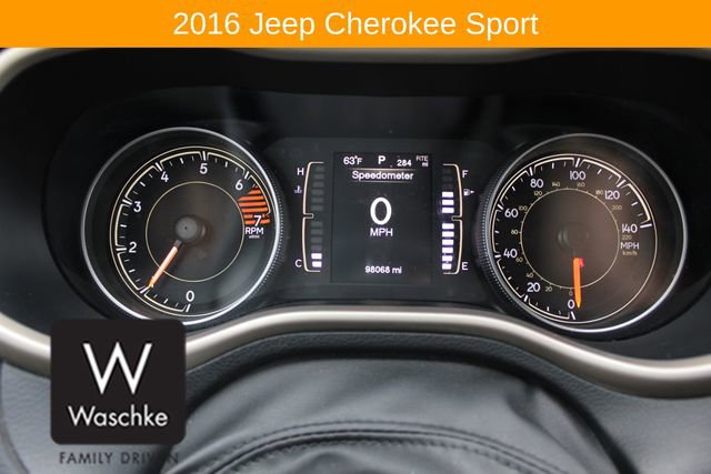 Used 2016 Jeep Cherokee Sport w/ Cold Weather Group image 40