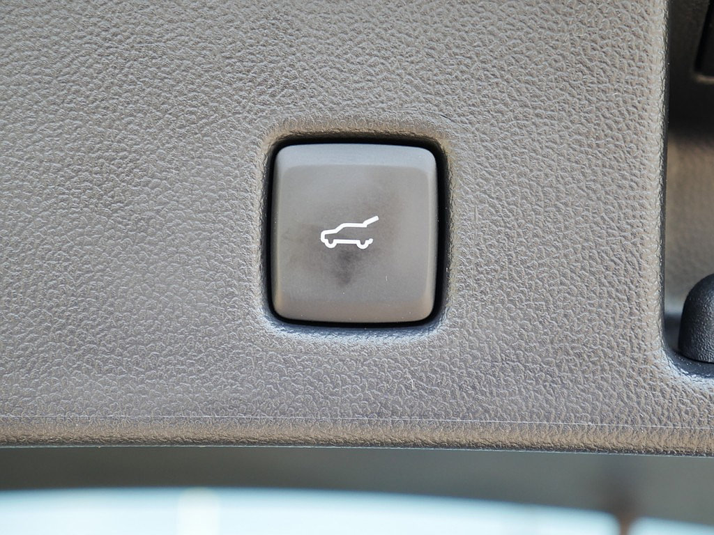 Used 2023 Ford Escape Platinum w/ Premium Technology Package AWD/4WD image 49