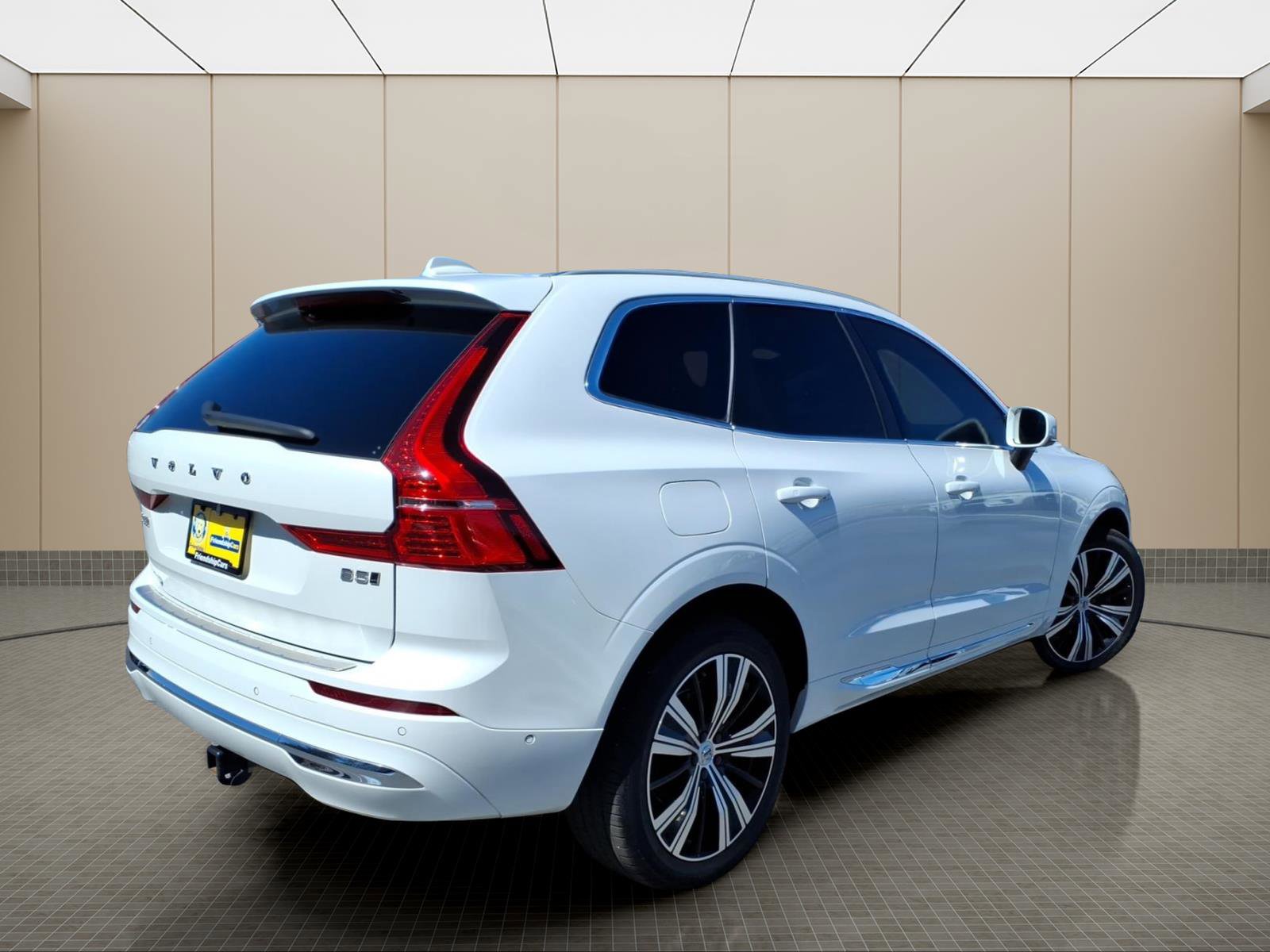 Used 2023 Volvo XC60 B5 Ultimate w/ Protection Package Premier image 8